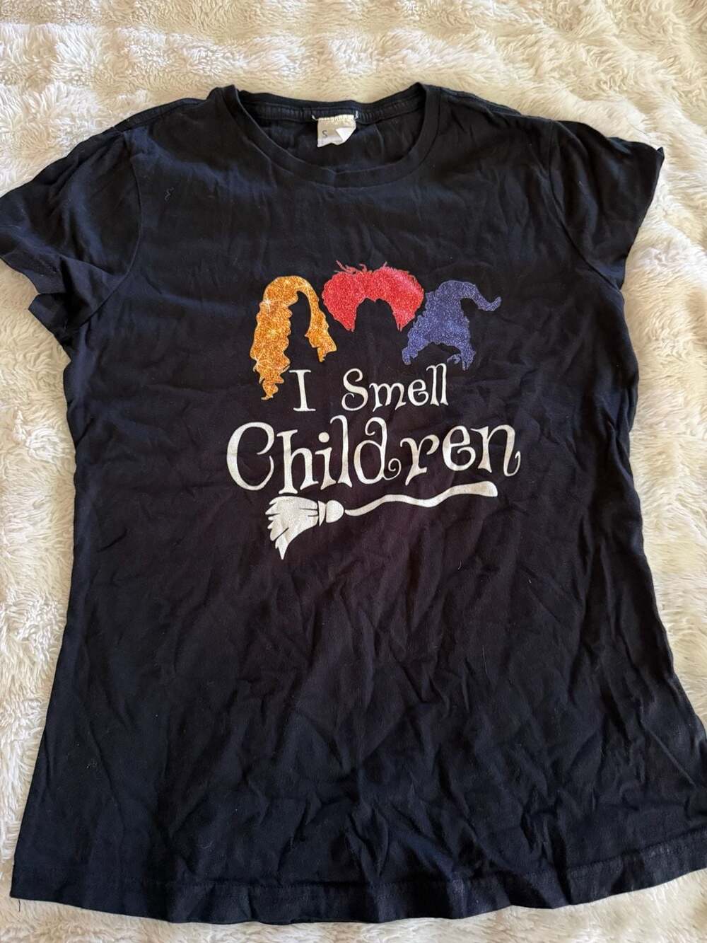 Hocus Pocus I Smell Children Size S Black Tee Halloween